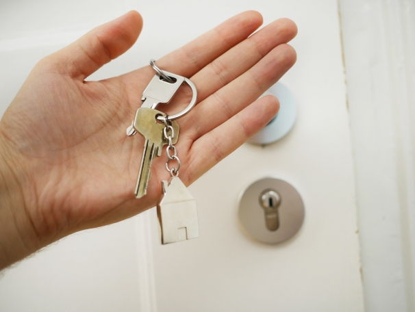 https://LeslieWhitt.StopRentingStartOwning.com